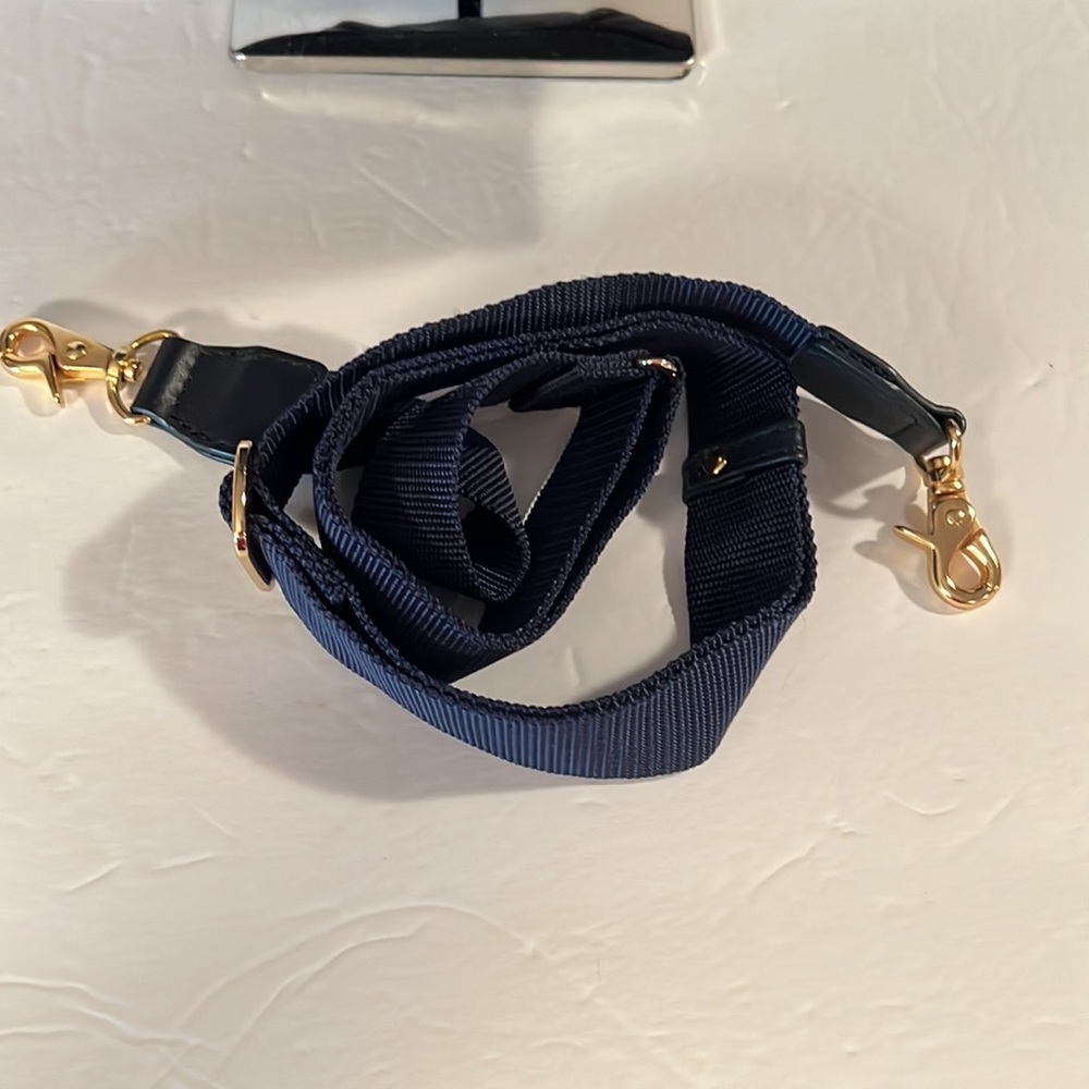 Blue Label CrestBridge Bag - Picture 5 of 12